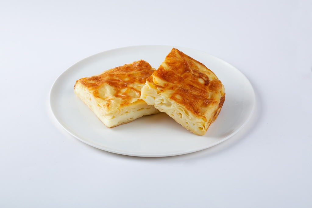 LEZZA Adana Style Cheese Pastry (Adana Su Boregi) Rectangle Tray 1250 gr